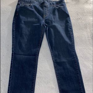 Elastic waist women’s Levi jeans